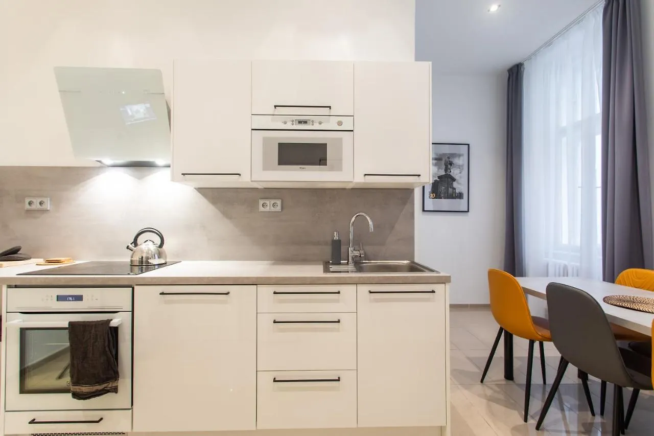 Spacious Apartments Near The River Prag 0*,  Tjekkiet