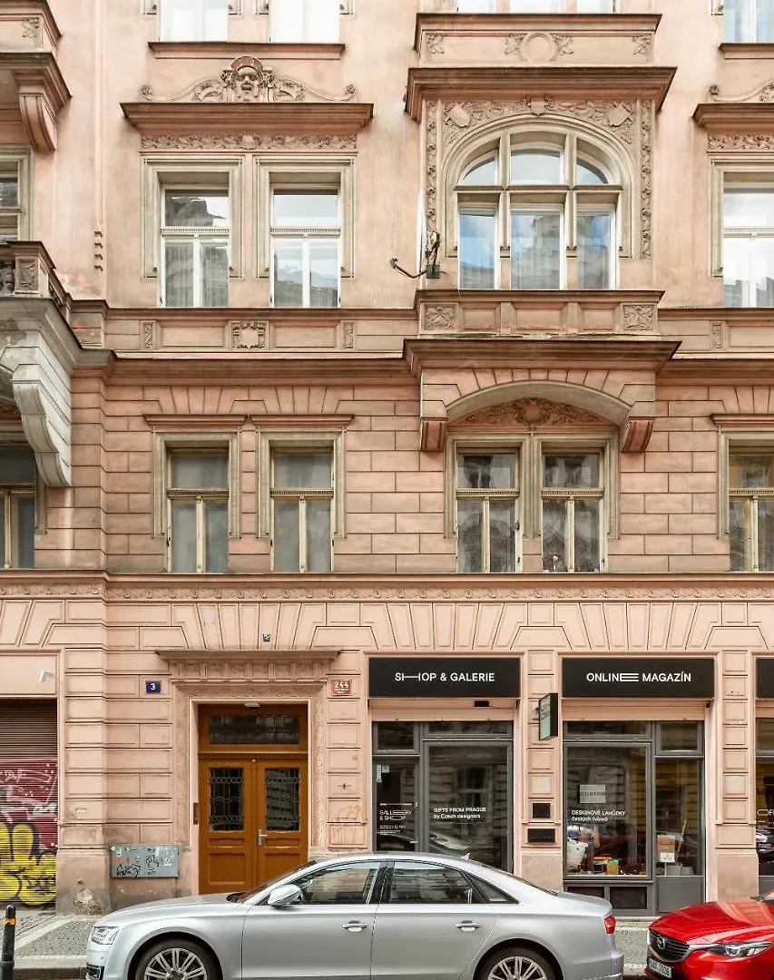 Spacious Apartments Near The River Prag 0*,  Tjekkiet